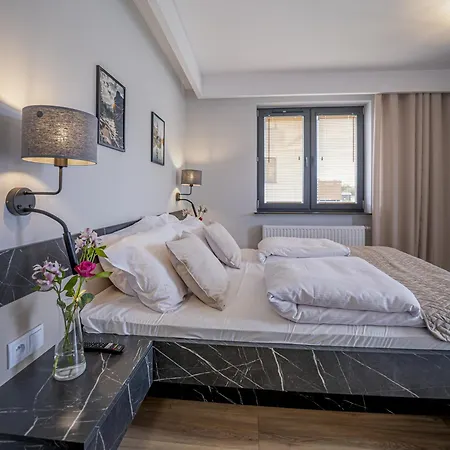 Apartament W Cieplicach Prime Jelenia Góra Exterior foto