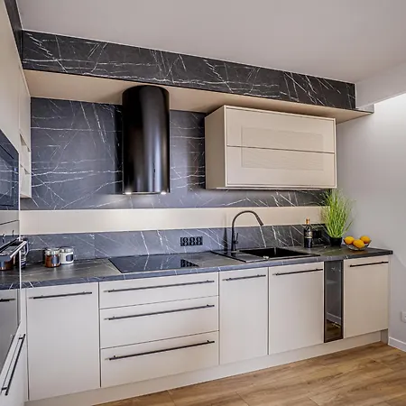 Apartament W Cieplicach Prime Jelenia Góra Exterior foto